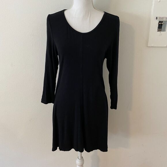 HeartString Solid Black 3/4 Sleeve Shift Scoop Neck Dress LBD Basic Black Small - Picture 1 of 12